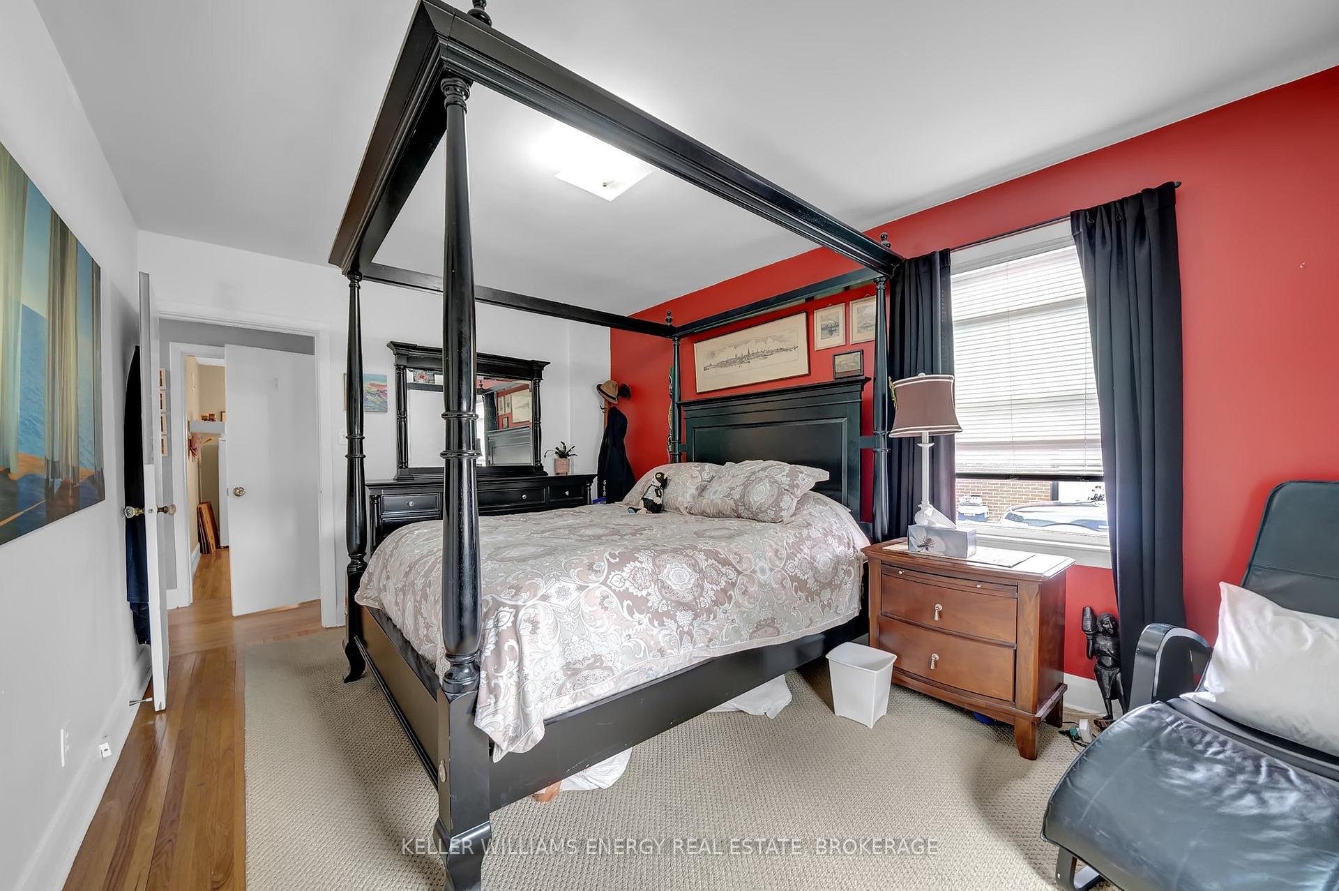 Photo 20 of 86 Rossland Road E, Oshawa, Centennial — HOMEH
