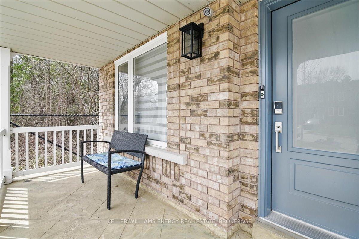 Photo 5 of 724 Craighurst Court E, Pickering, Amberlea — HOMEH