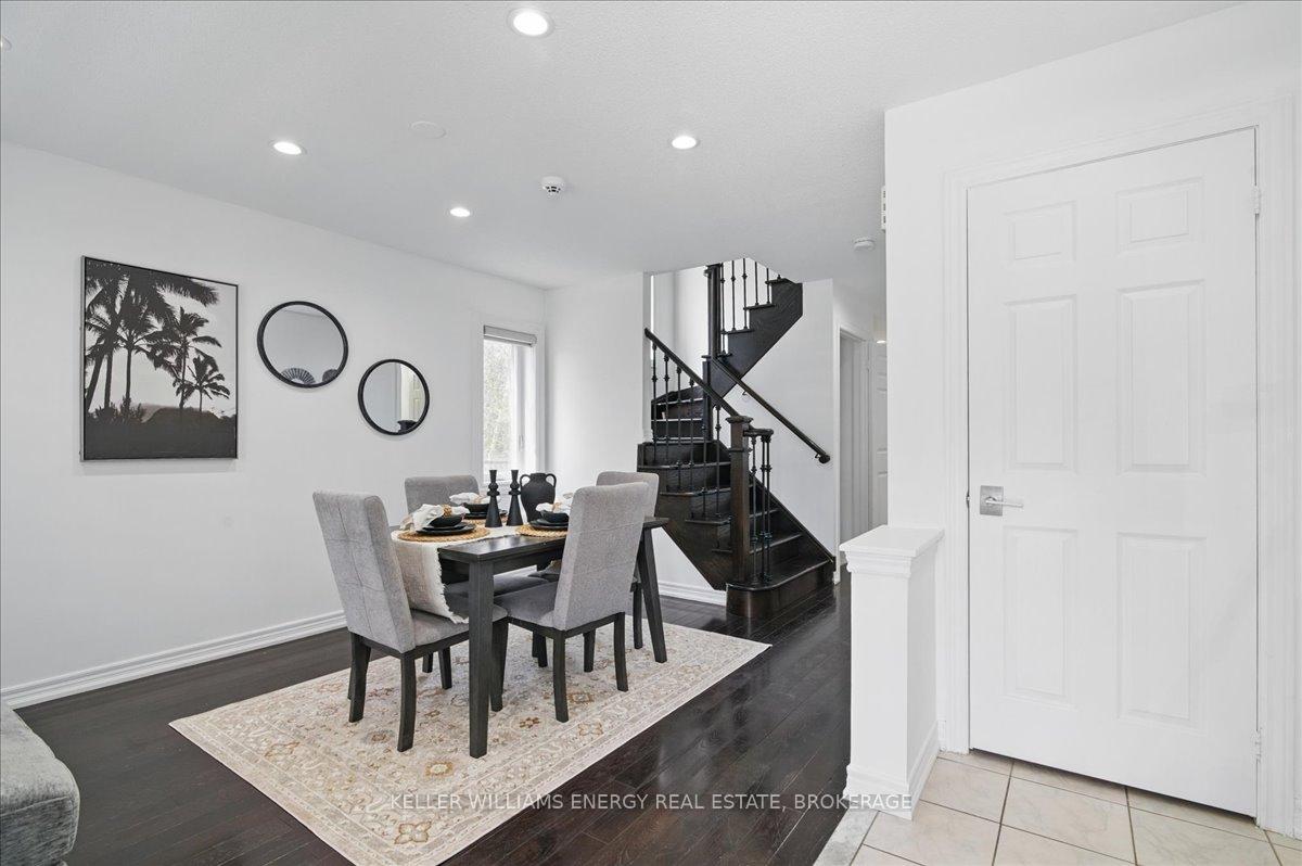 Photo 6 of 724 Craighurst Court E, Pickering, Amberlea — HOMEH