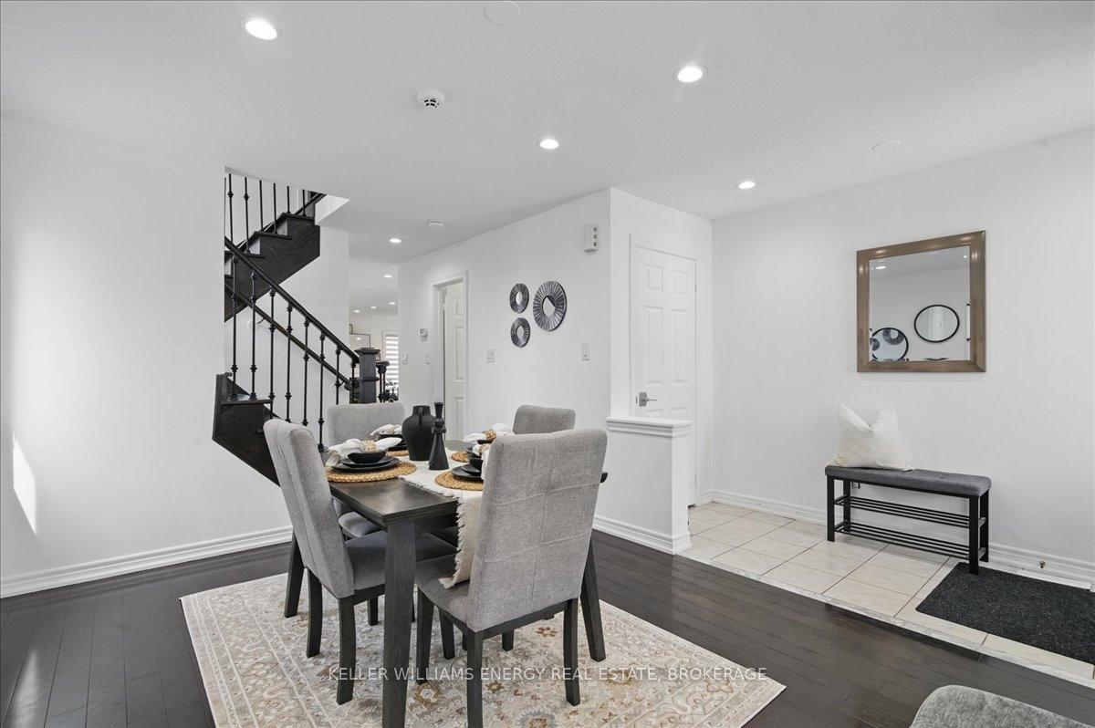 Photo 8 of 724 Craighurst Court E, Pickering, Amberlea — HOMEH