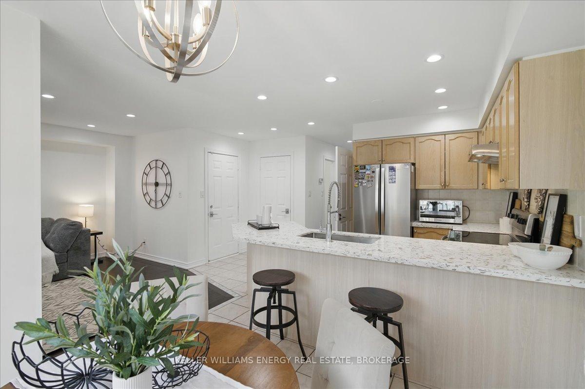 Photo 15 of 724 Craighurst Court E, Pickering, Amberlea — HOMEH