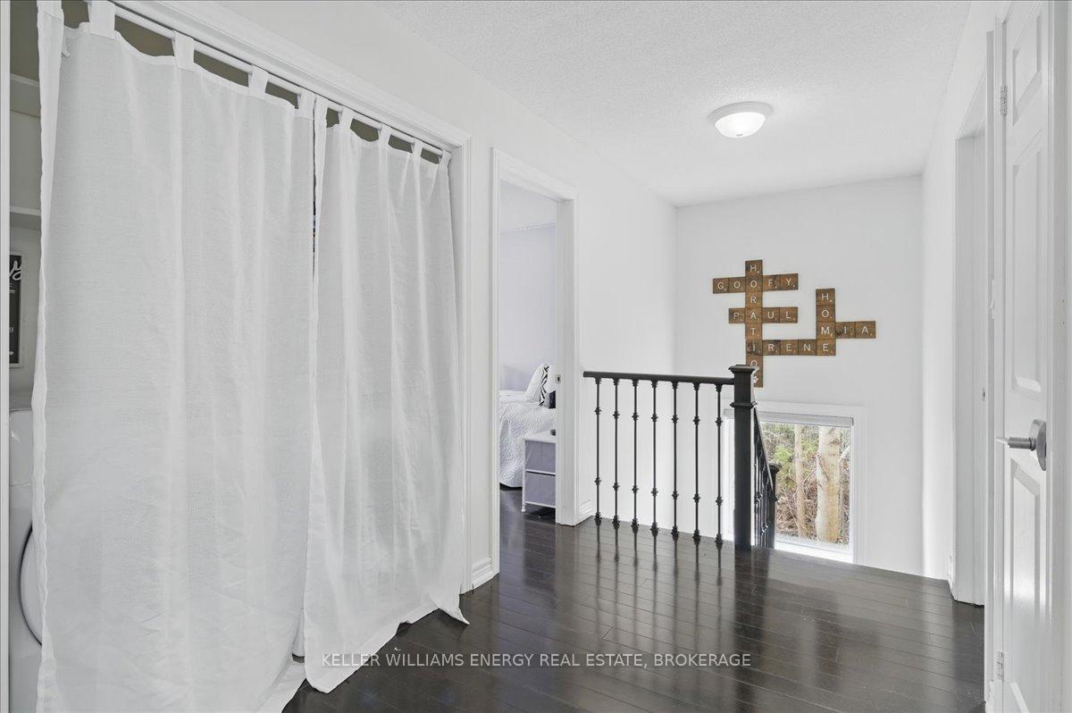 Photo 25 of 724 Craighurst Court E, Pickering, Amberlea — HOMEH