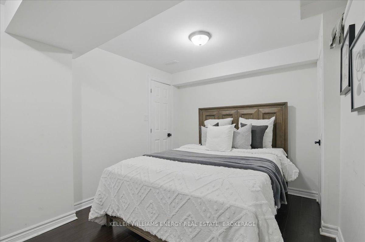Photo 35 of 724 Craighurst Court E, Pickering, Amberlea — HOMEH