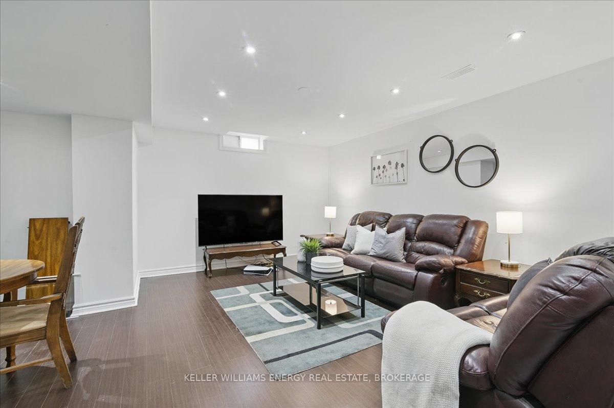 Photo 38 of 724 Craighurst Court E, Pickering, Amberlea — HOMEH