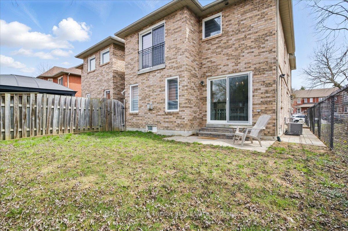 Photo 42 of 724 Craighurst Court E, Pickering, Amberlea — HOMEH