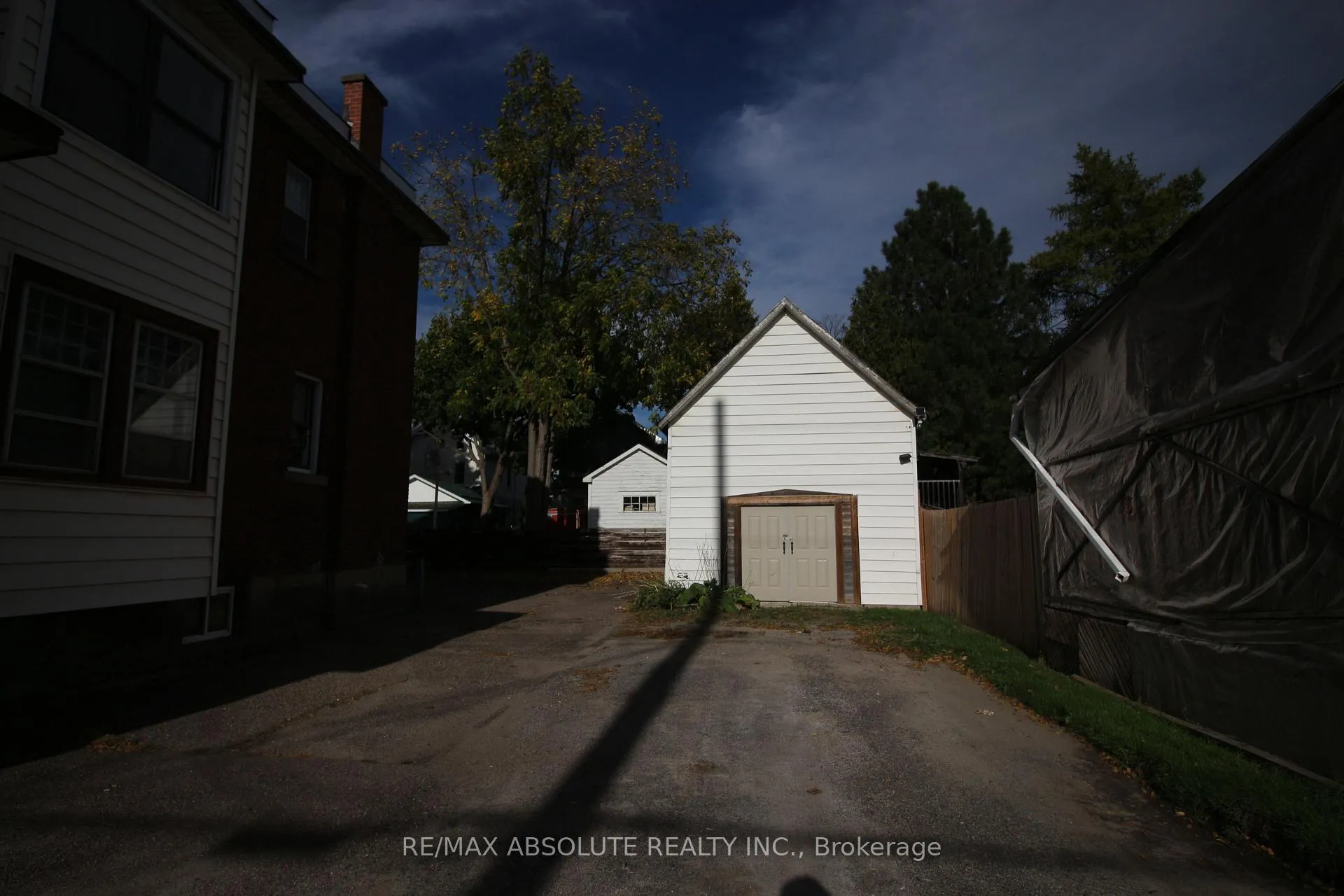 Photo 6 of 47 - 51 Raglan Street N, Renfrew — HOMEH