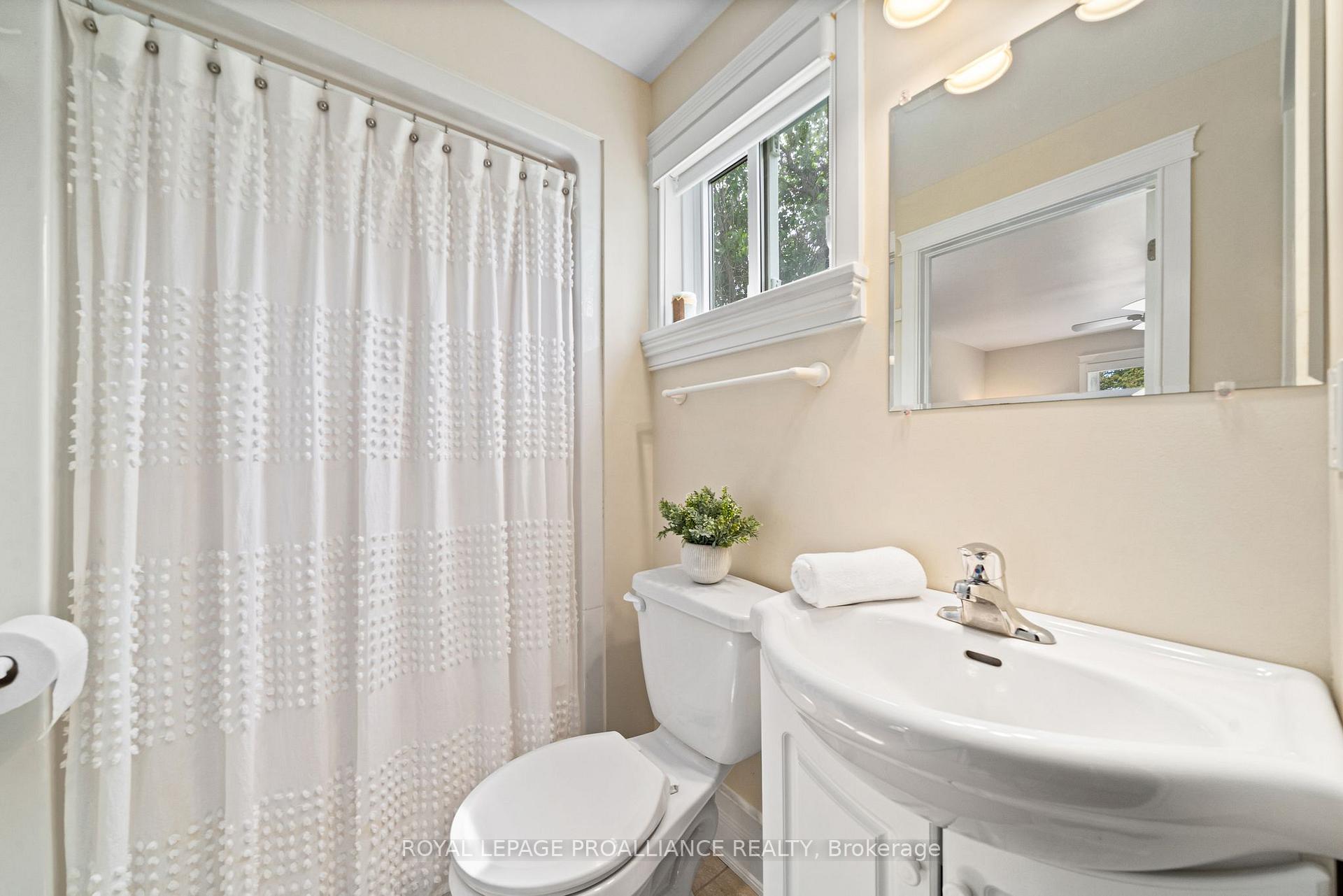 Photo 21 of 441B Massassauga Road, Prince Edward County, Ameliasburg Ward — HOMEH