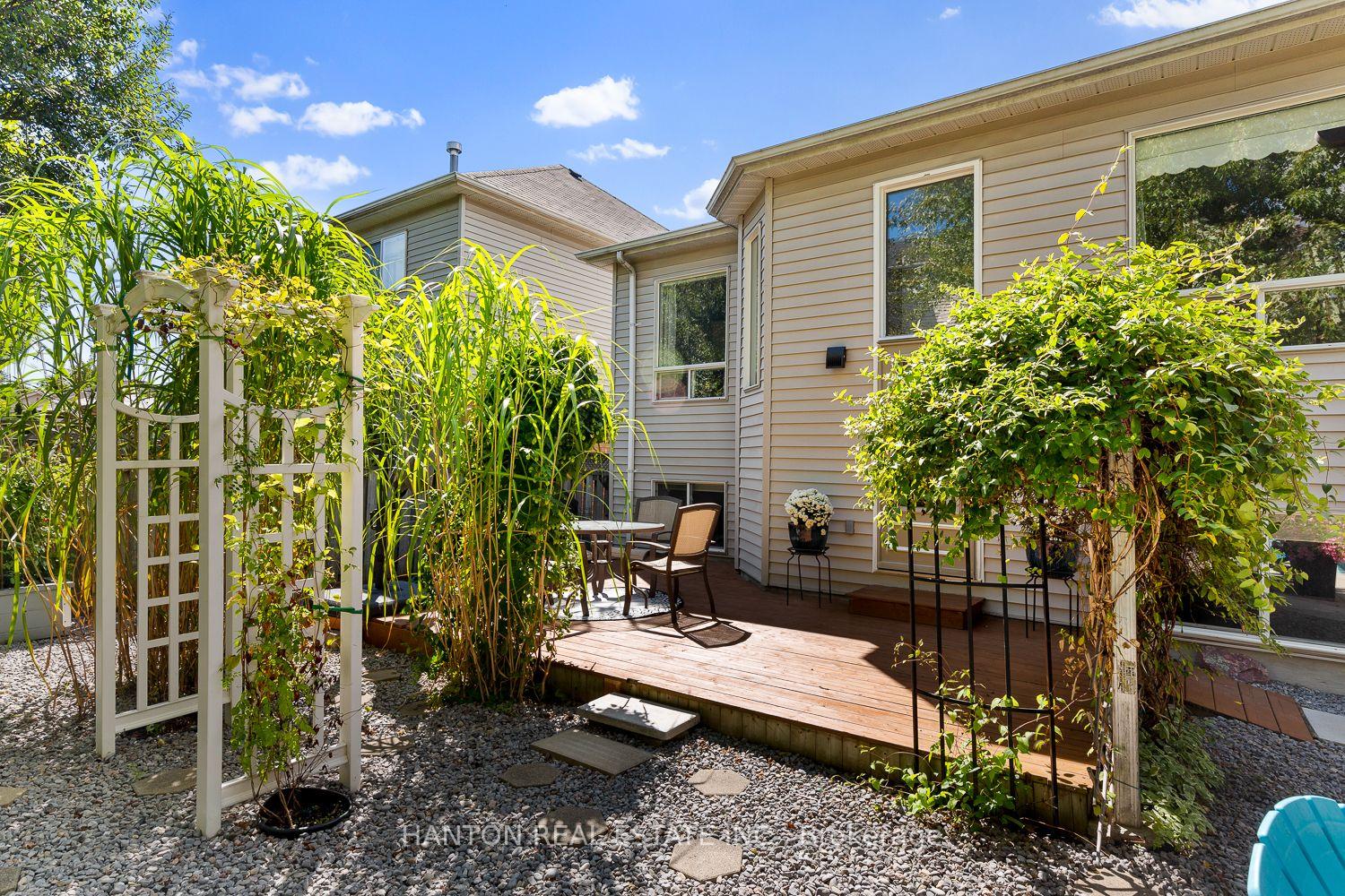 Photo 37 of 1175 Westridge Drive, Oshawa, Pinecrest — HOMEH