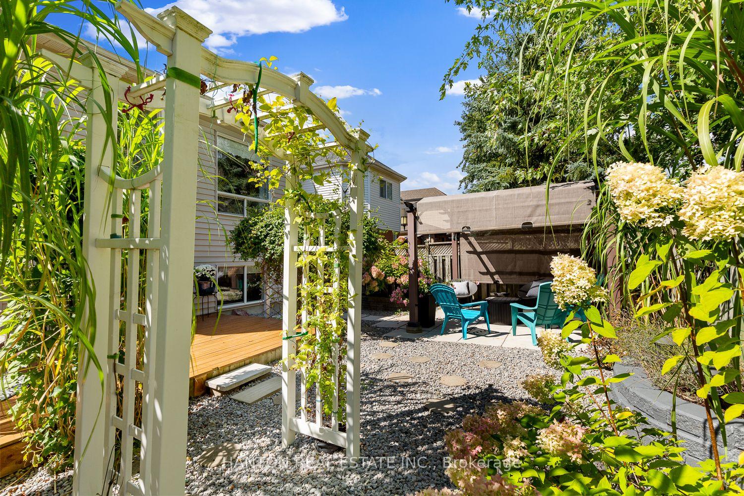 Photo 38 of 1175 Westridge Drive, Oshawa, Pinecrest — HOMEH