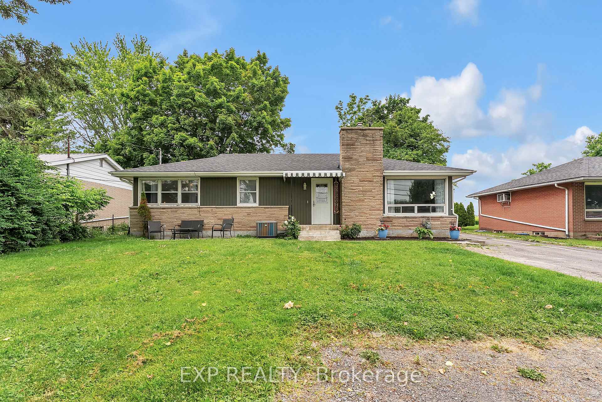 Front of 13238 Loyalist Parkway
