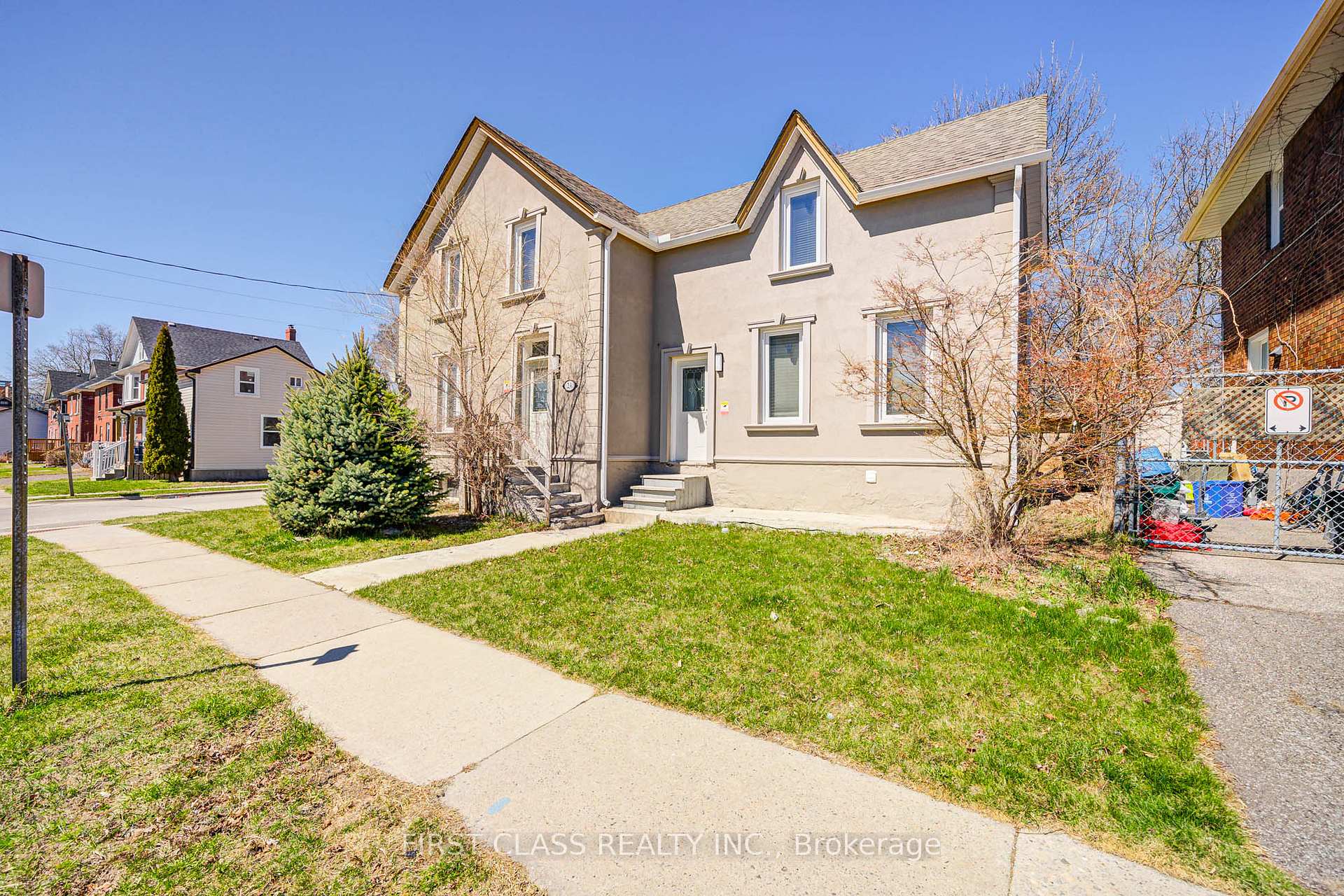 Photo 2 of 24 Colborne Street W, Oshawa, O'Neill — HOMEH