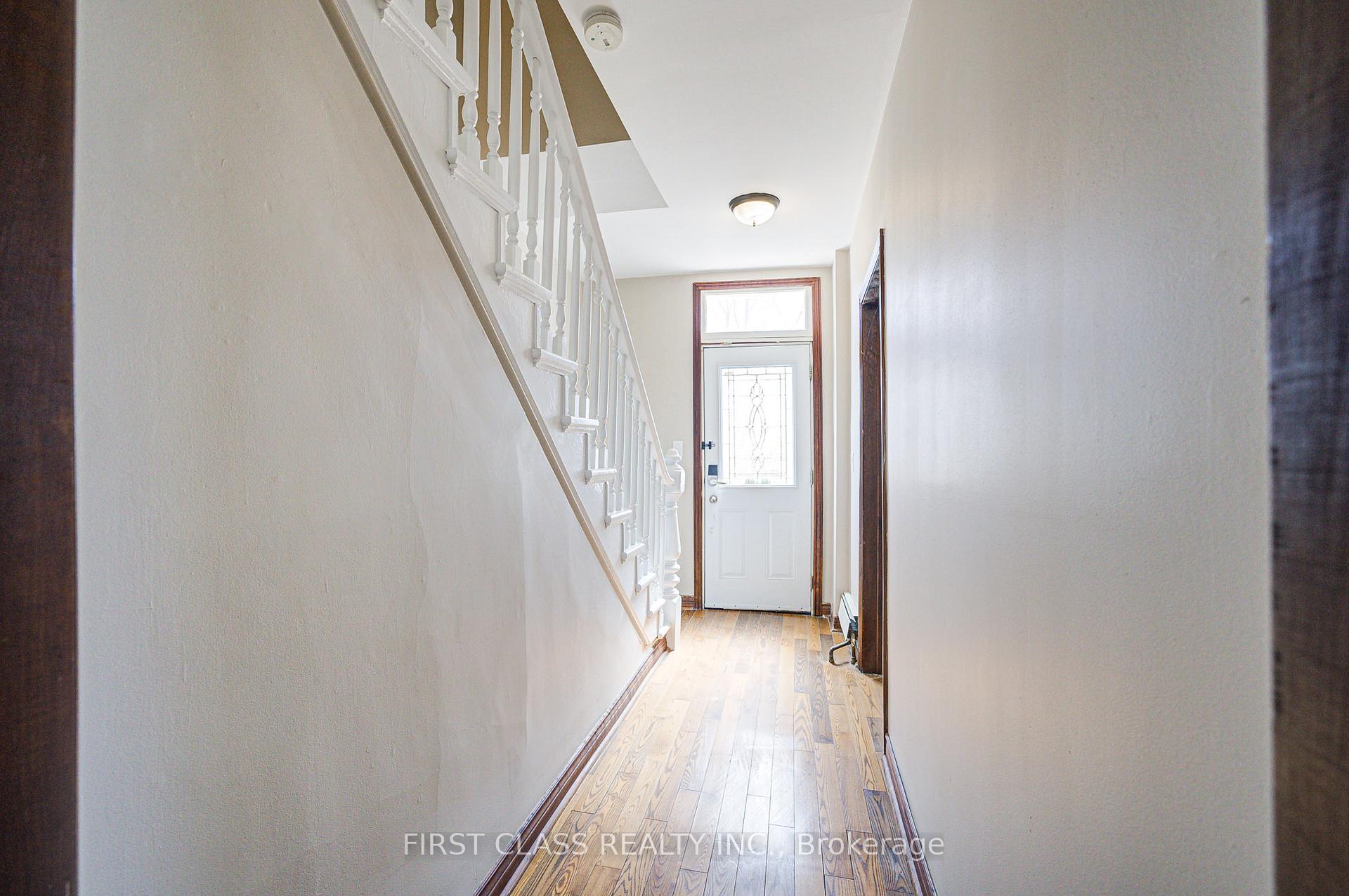 Photo 5 of 24 Colborne Street W, Oshawa, O'Neill — HOMEH