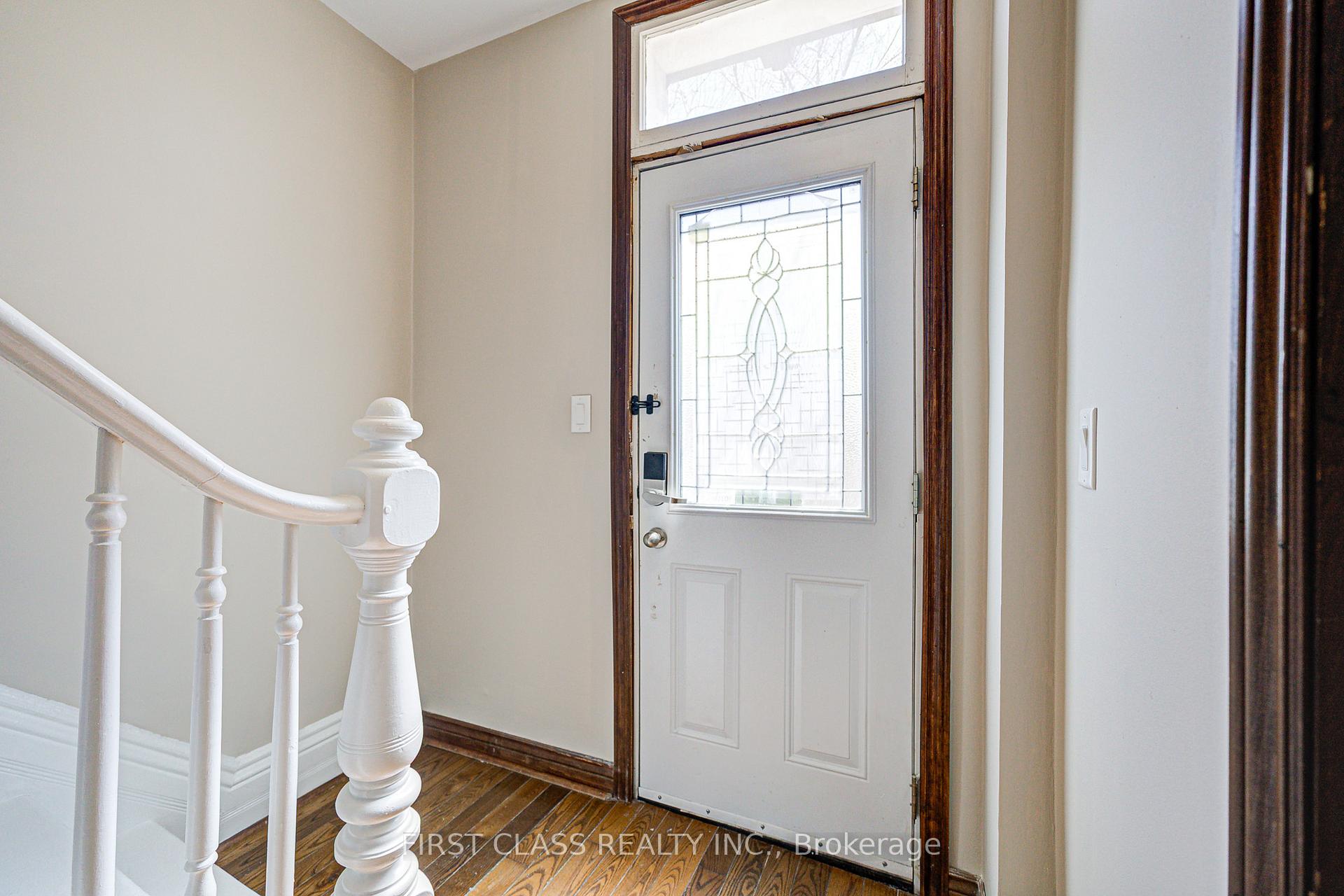 Photo 6 of 24 Colborne Street W, Oshawa, O'Neill — HOMEH