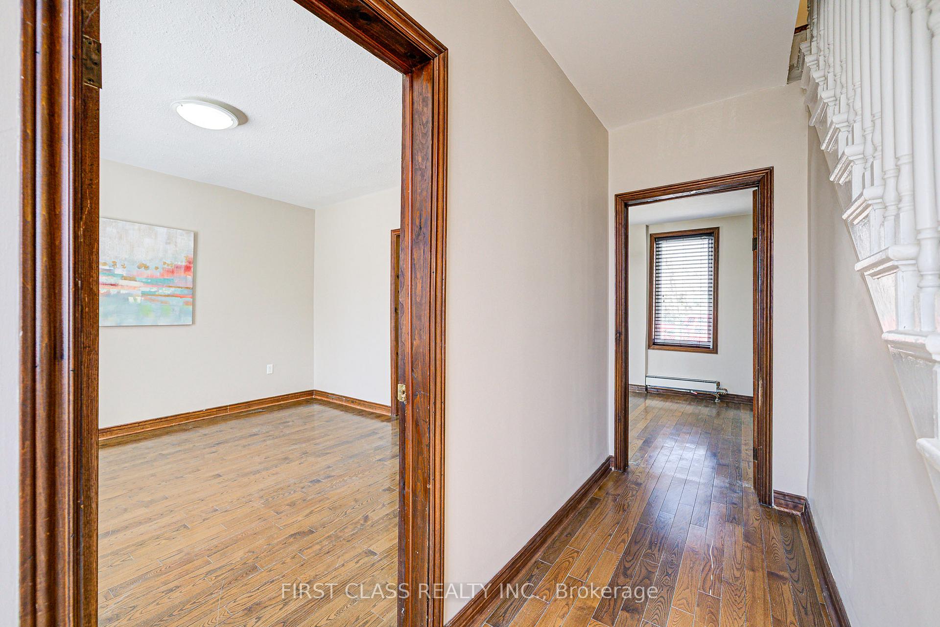 Photo 7 of 24 Colborne Street W, Oshawa, O'Neill — HOMEH