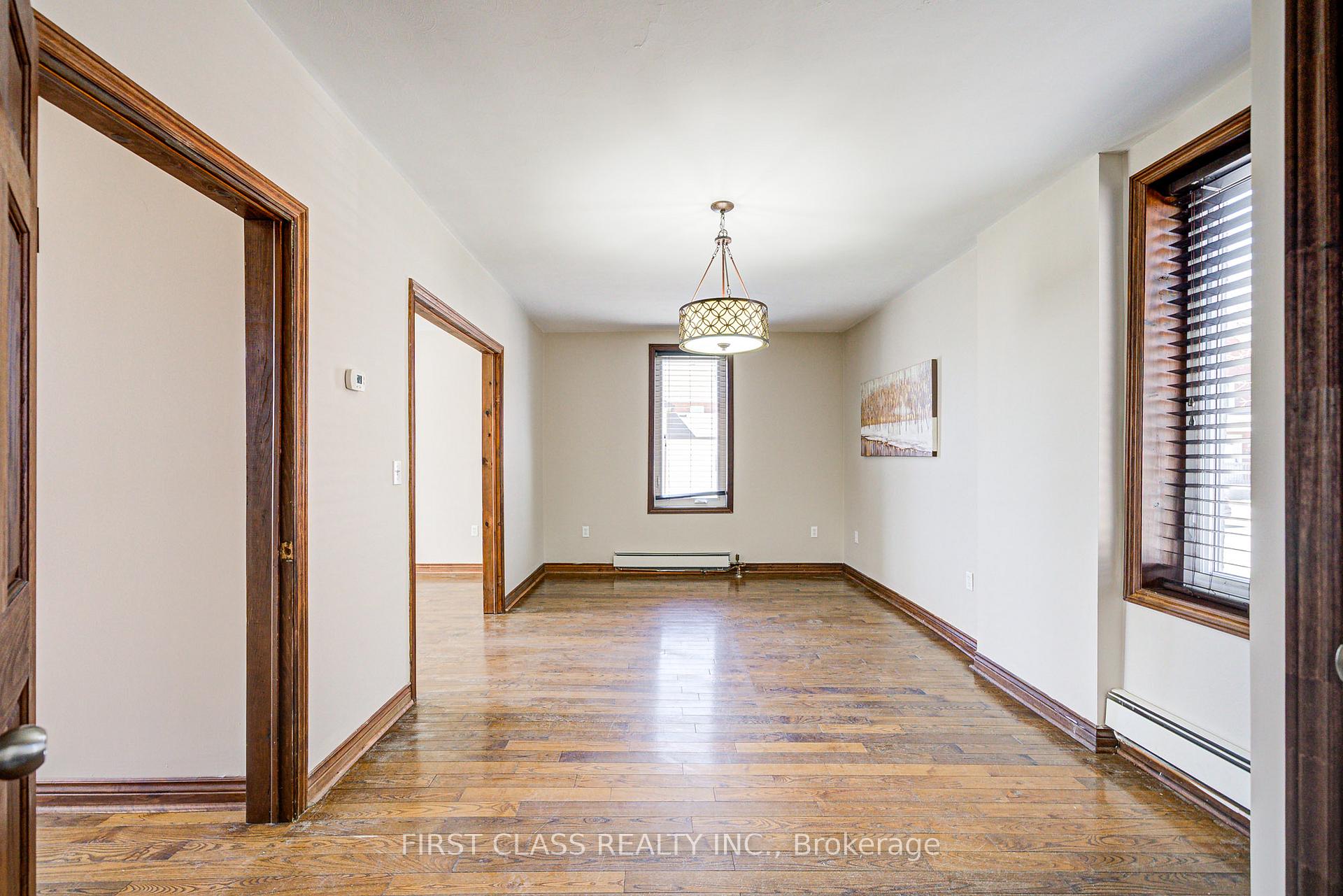 Photo 11 of 24 Colborne Street W, Oshawa, O'Neill — HOMEH