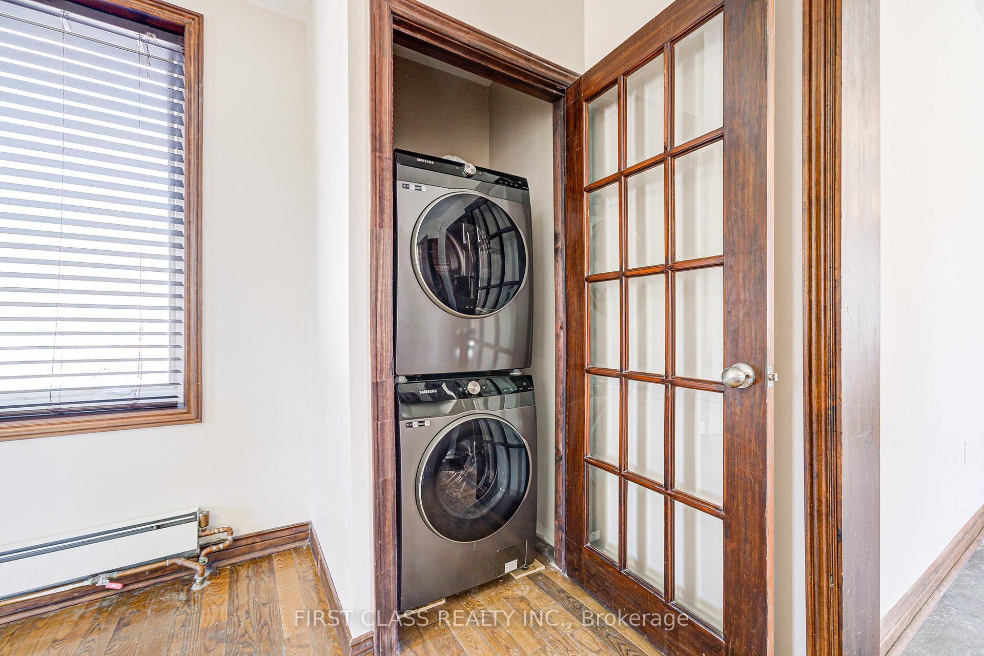 Photo 12 of 24 Colborne Street W, Oshawa, O'Neill — HOMEH