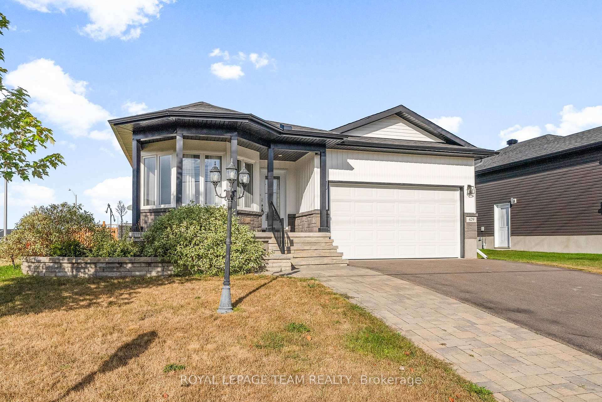 Photo 1 of 429 Gillan Road, Renfrew — HOMEH