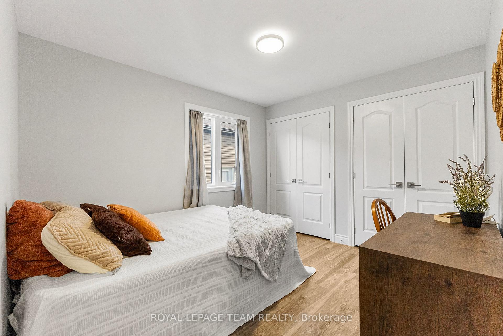 Photo 14 of 429 Gillan Road, Renfrew — HOMEH