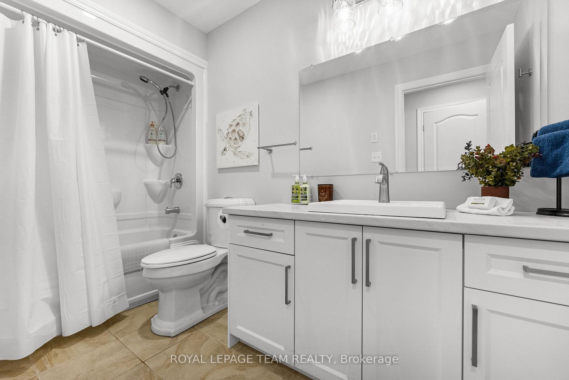 Photo 15 of 429 Gillan Road, Renfrew — HOMEH