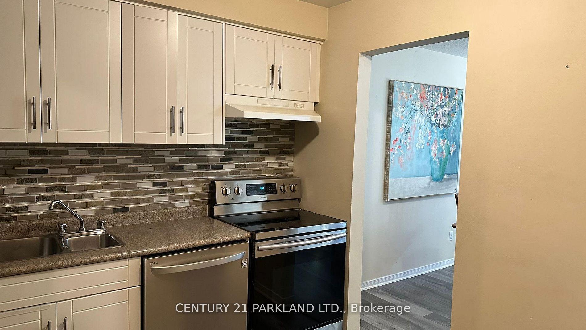 Photo 6 of Unit 201, 1160 Simcoe Street S, Oshawa, Lakeview — HOMEH
