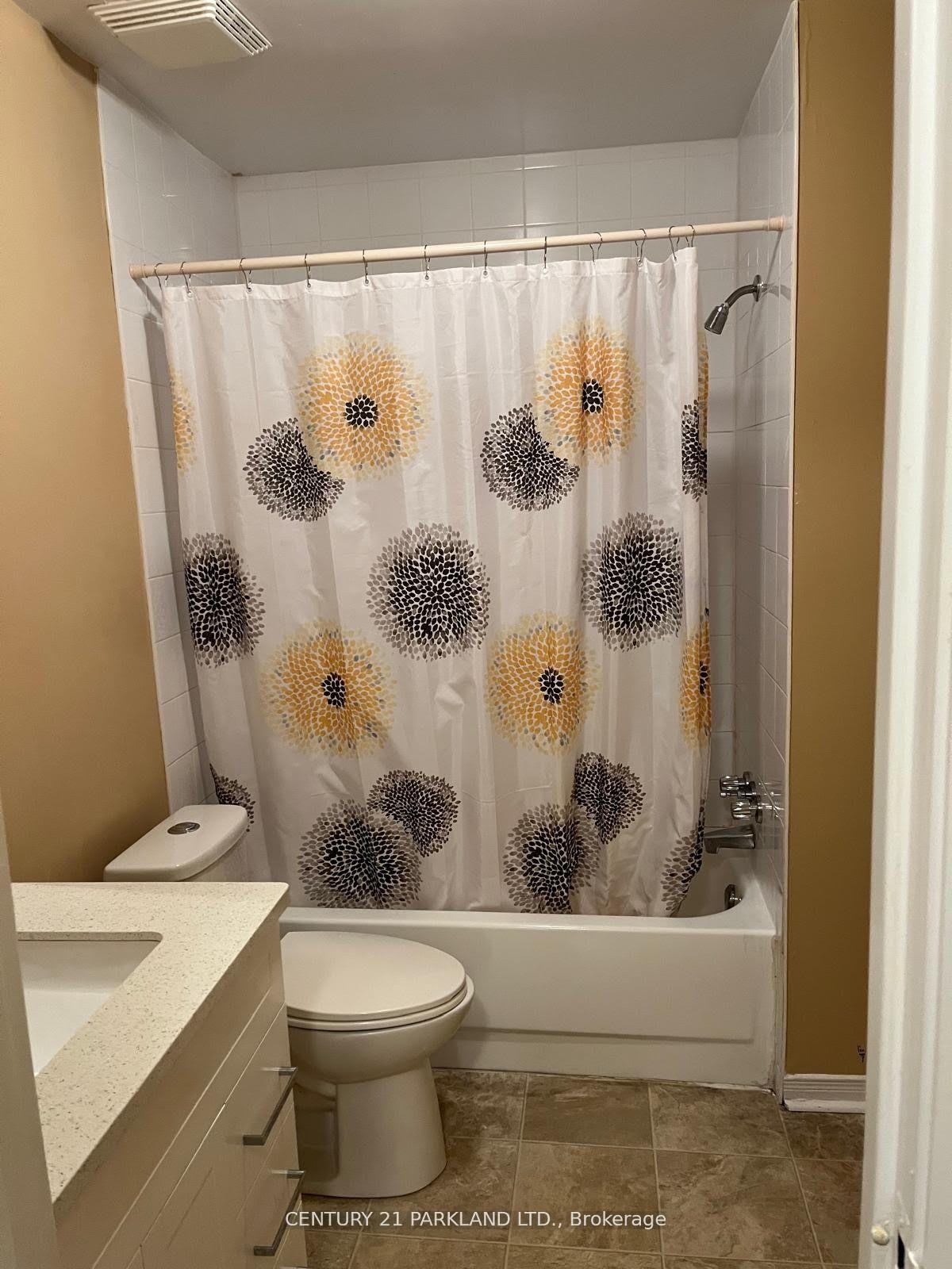 Photo 19 of Unit 201, 1160 Simcoe Street S, Oshawa, Lakeview — HOMEH