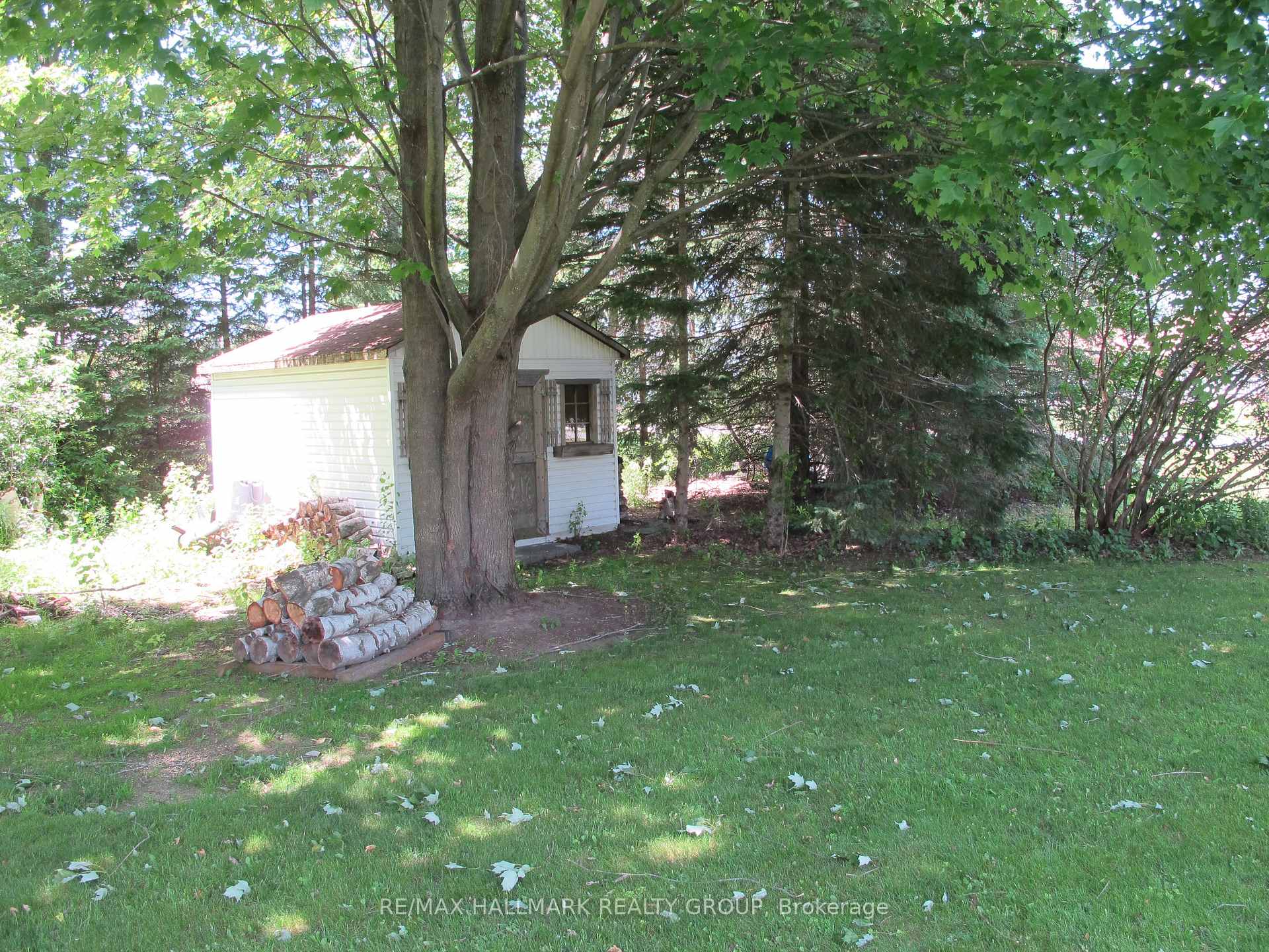 Photo 4 of 1960 Horizon Drive, Ottawa, Vars Village — HOMEH