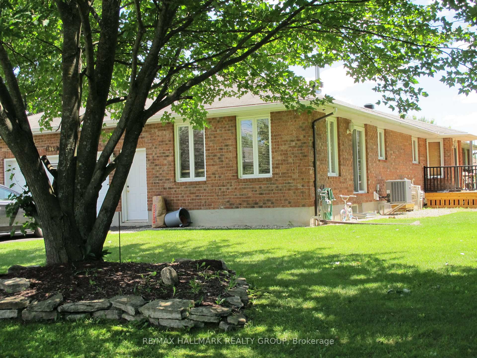 Photo 8 of 1960 Horizon Drive, Ottawa, Vars Village — HOMEH
