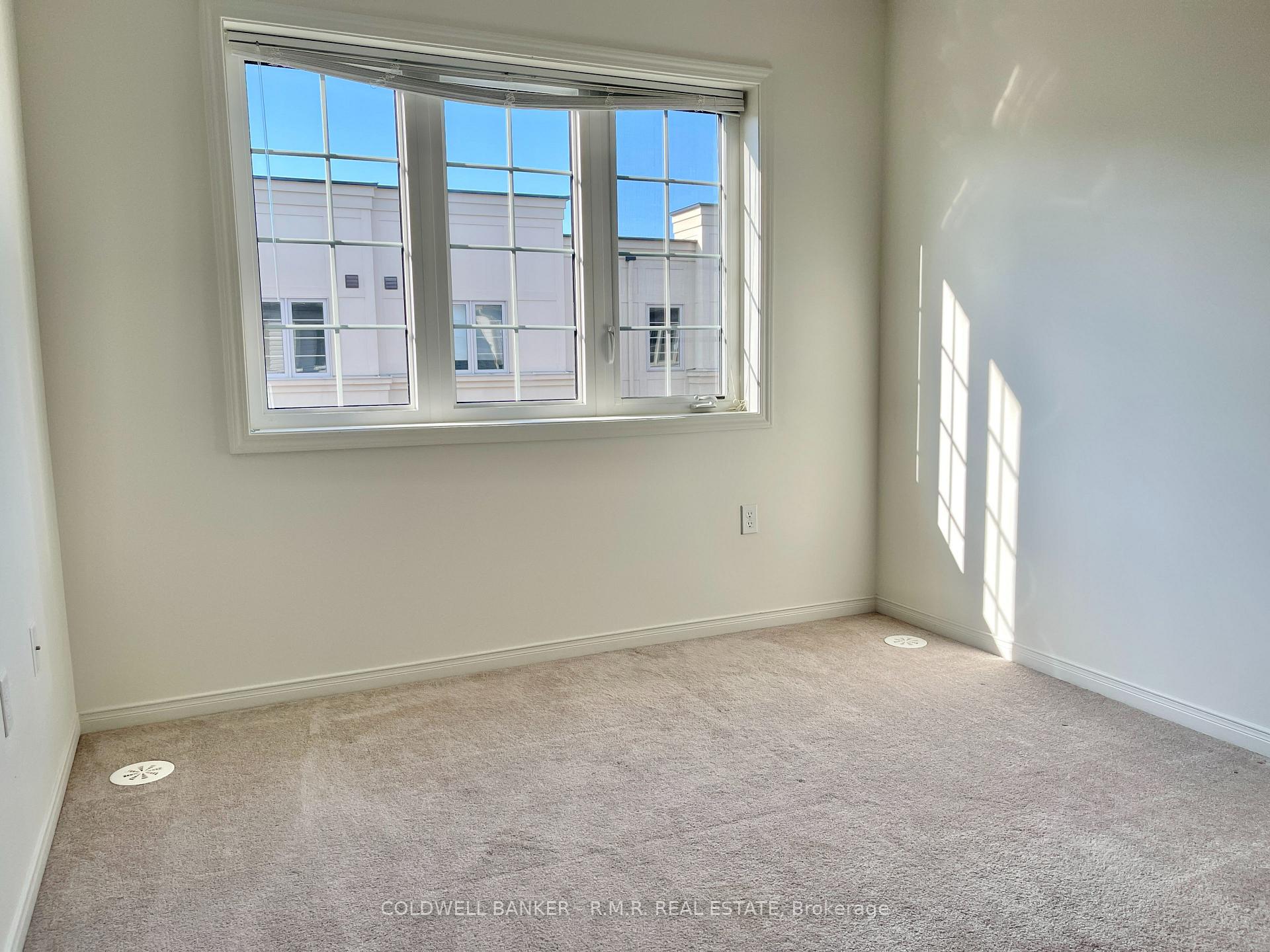 Photo 11 of 2303 Chevron Prince Path, Oshawa, Windfields — HOMEH