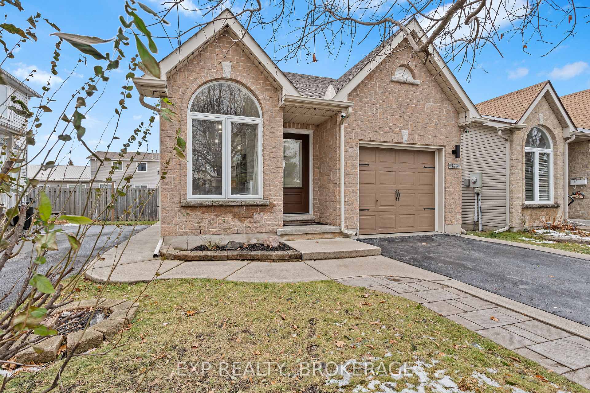 Photo 2 of 729 Shires Way, Kingston, East Gardiners Rd — HOMEH