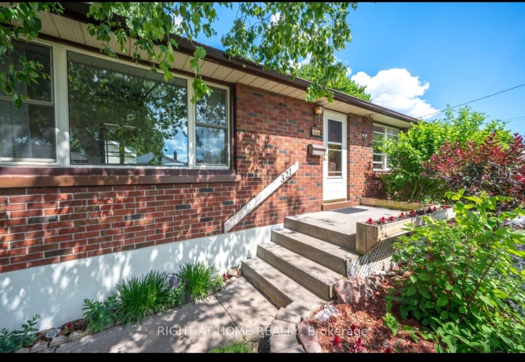 Front of 321 Cadillac Avenue S