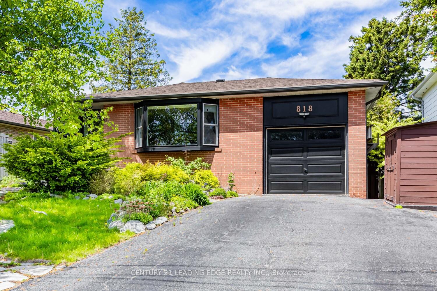 Photo 1 of 818 Sanok Drive, Pickering, West Shore — HOMEH