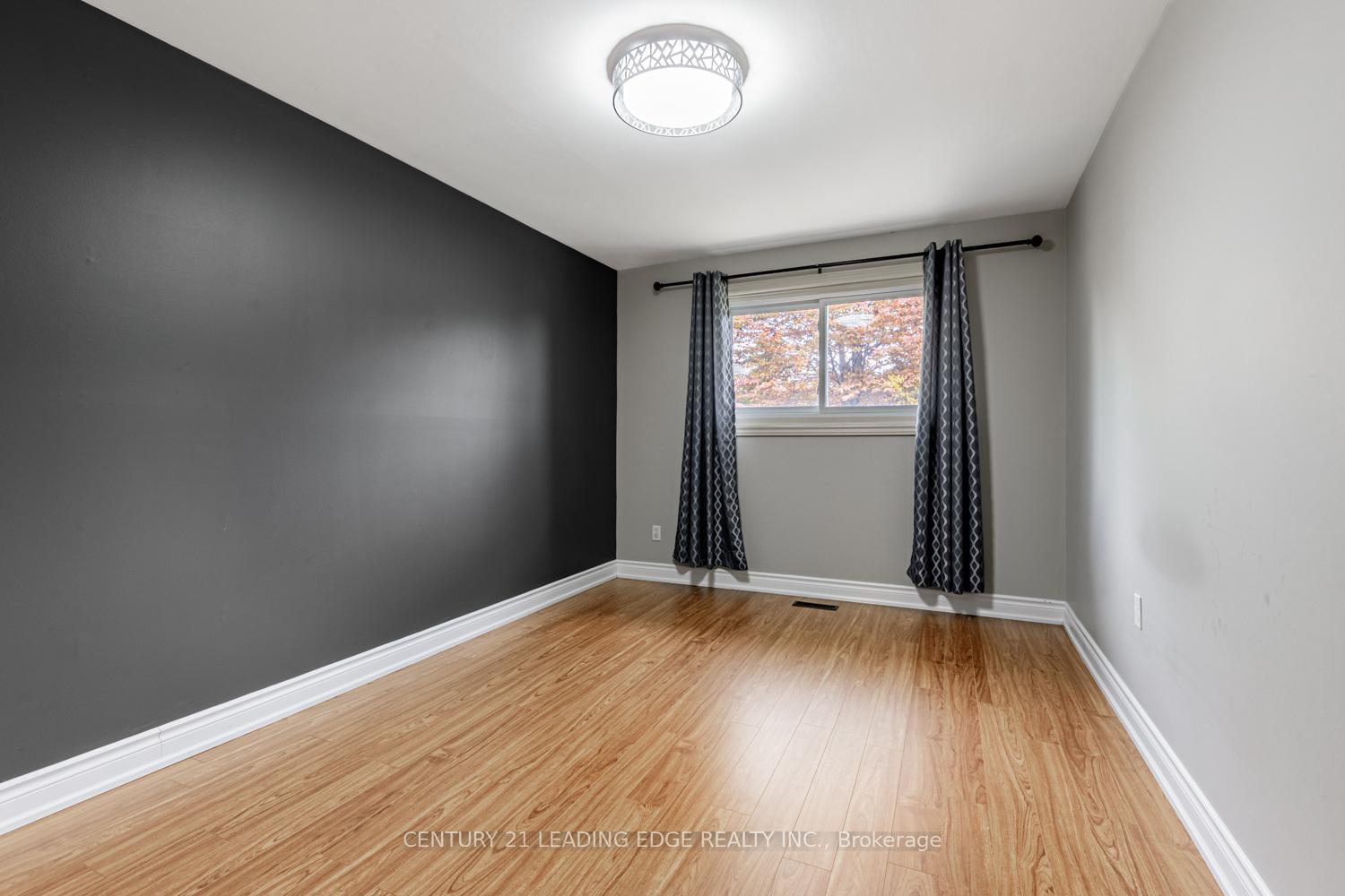 Photo 9 of 818 Sanok Drive, Pickering, West Shore — HOMEH