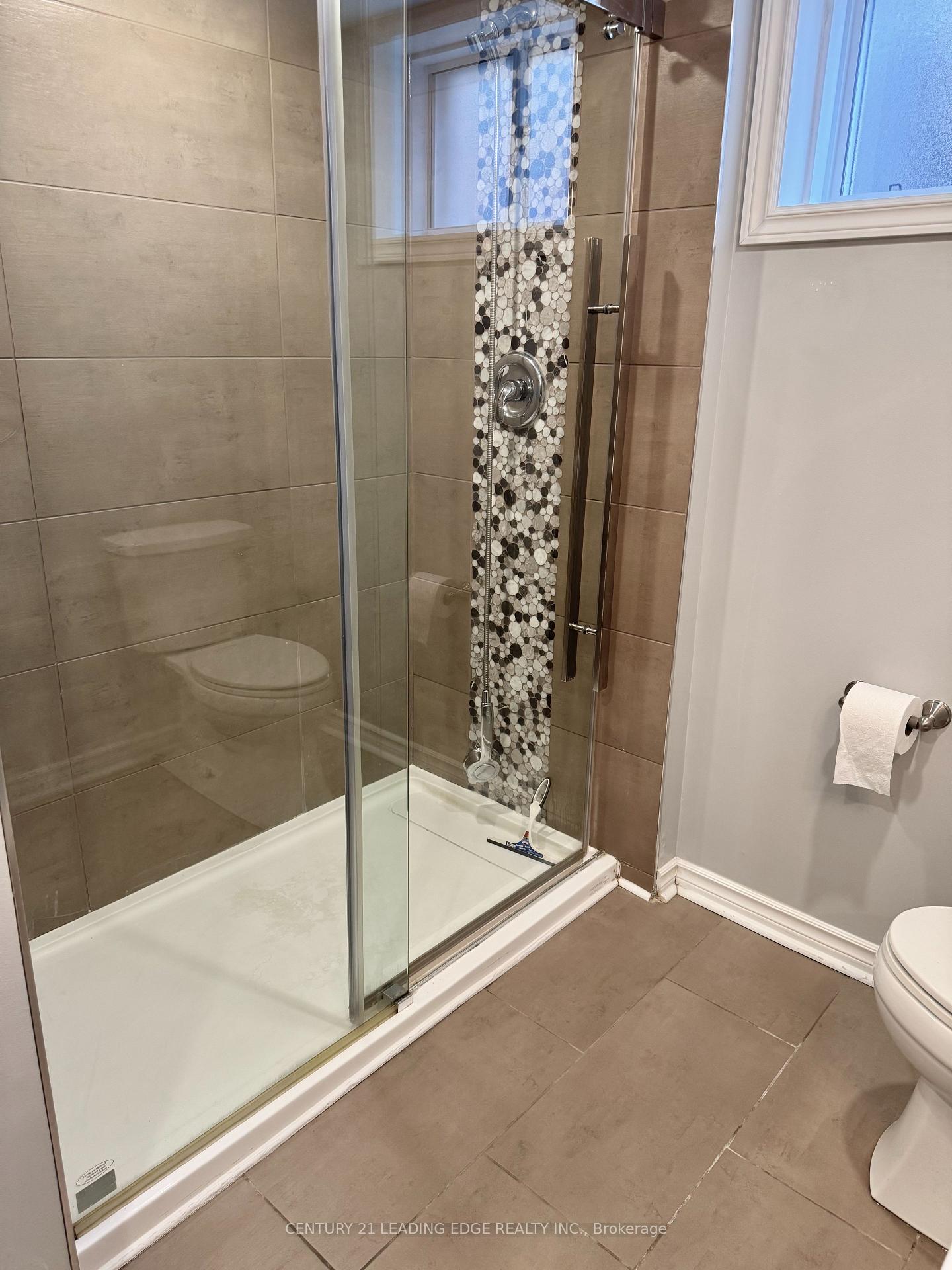 Photo 9 of Unit LOWER, 583 Montcalm Avenue, Oshawa, Vanier — HOMEH