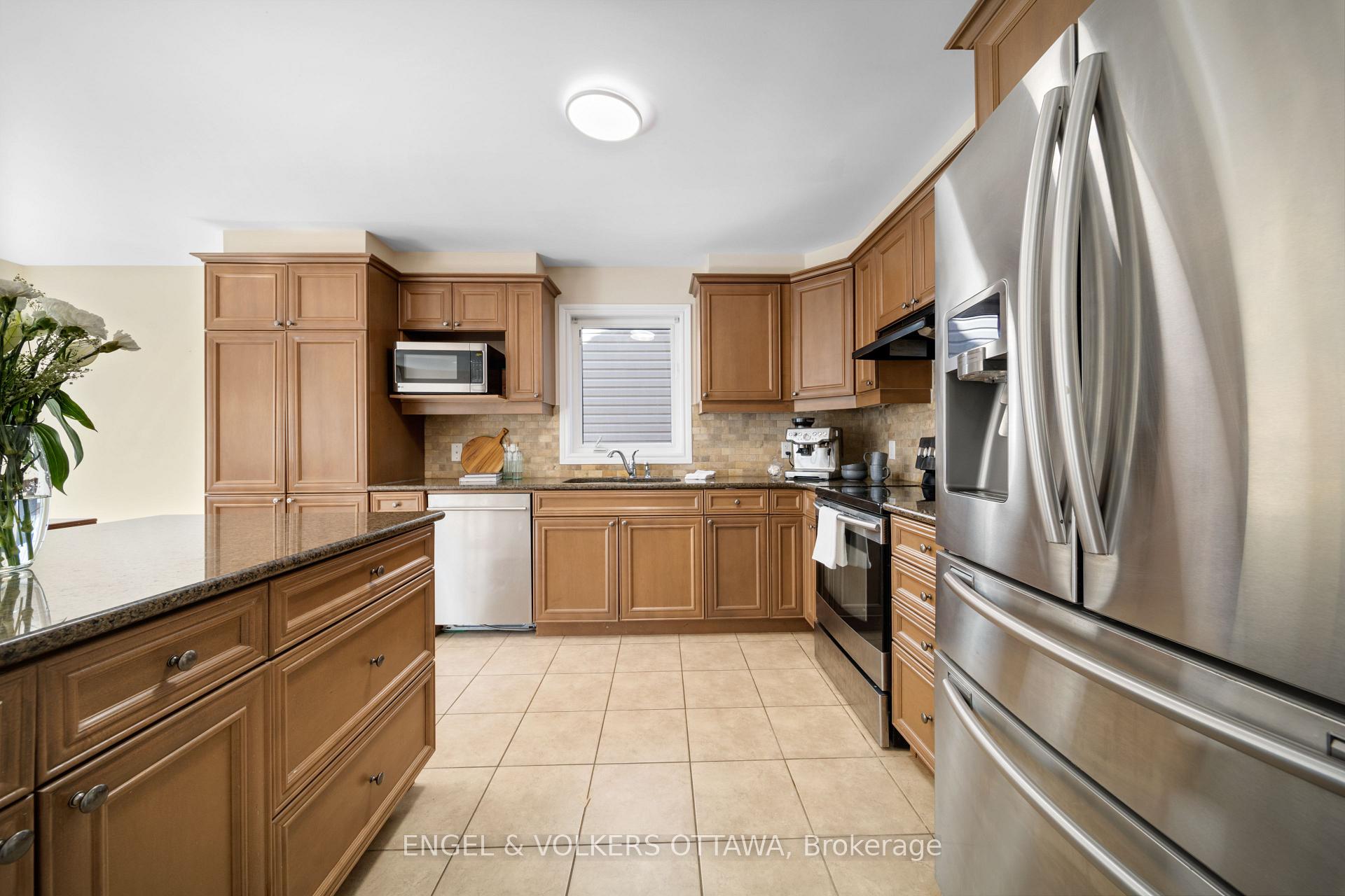 Photo 11 of 613 Calla Lily Terrace, Ottawa, Notting Hill/Summerside — HOMEH