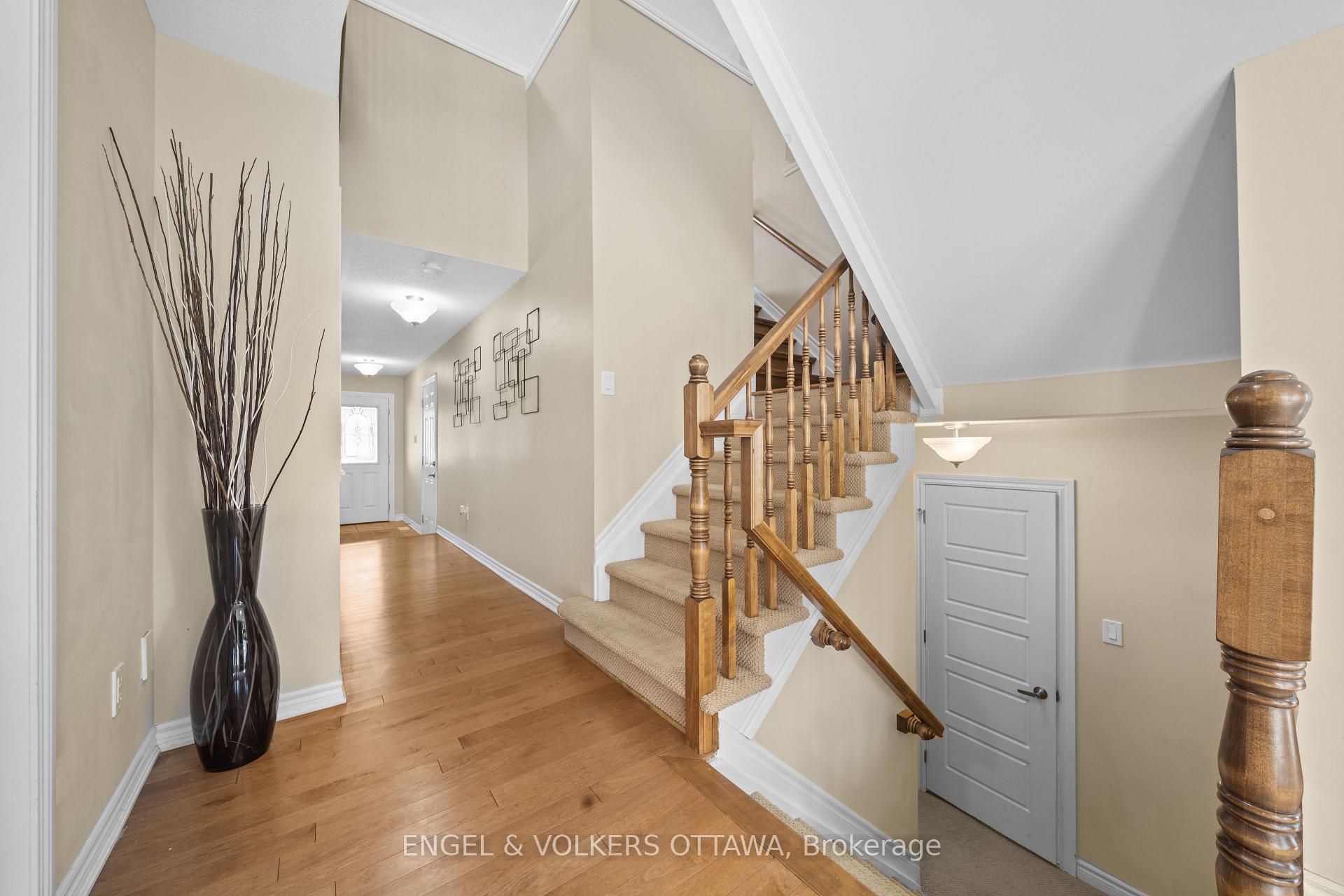 Photo 13 of 613 Calla Lily Terrace, Ottawa, Notting Hill/Summerside — HOMEH