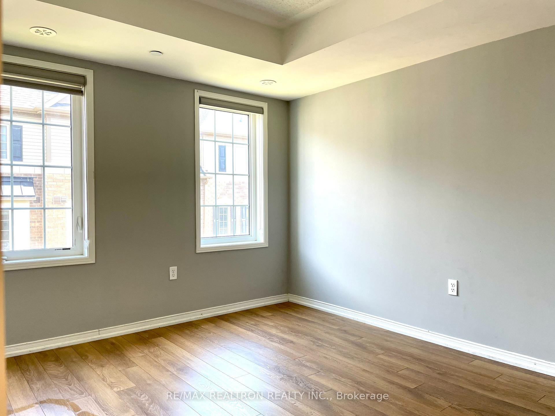 Photo 12 of Unit 166, 2702 Deputy Minister Path, Oshawa, Windfields — HOMEH