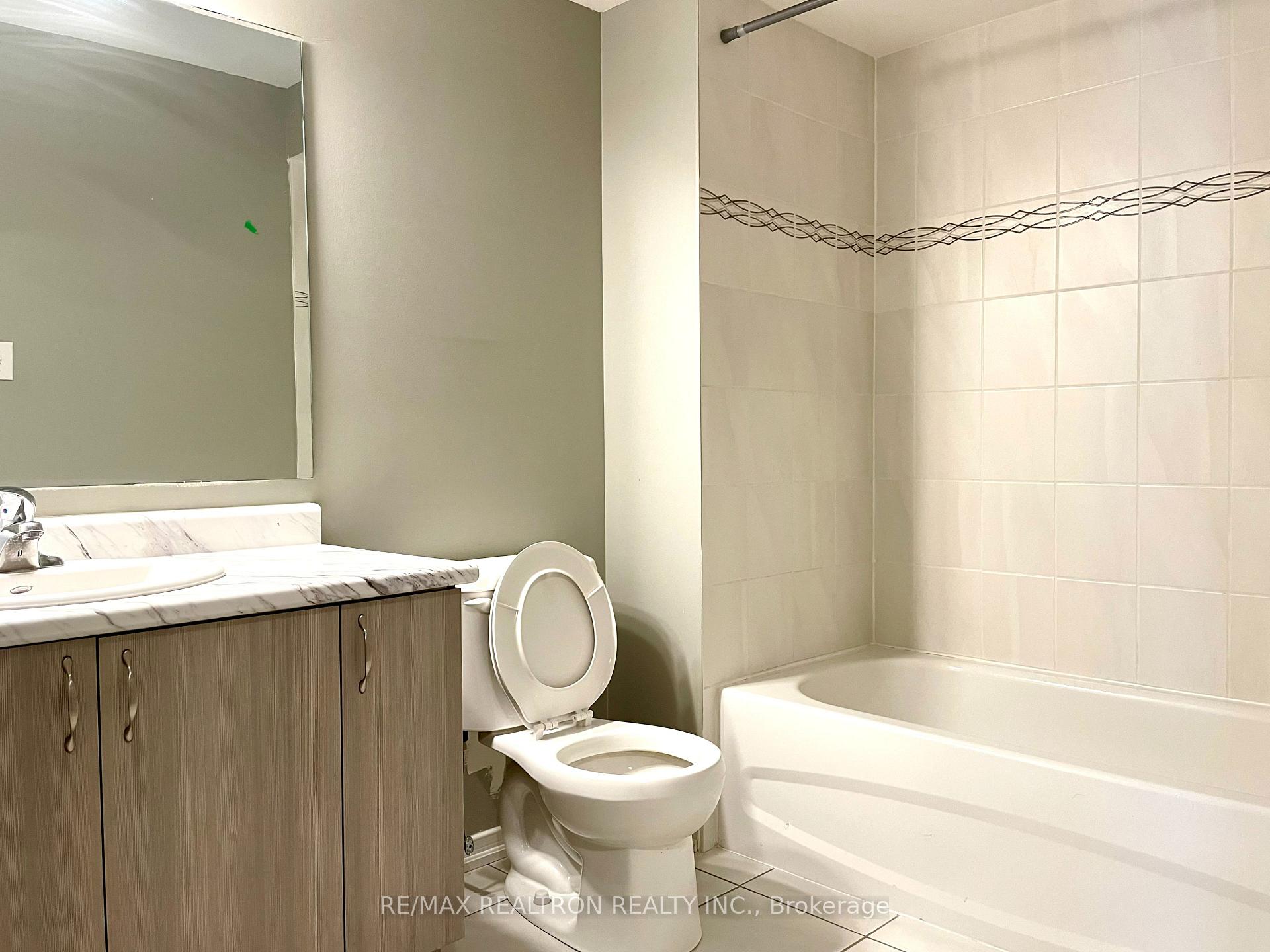 Photo 13 of Unit 166, 2702 Deputy Minister Path, Oshawa, Windfields — HOMEH