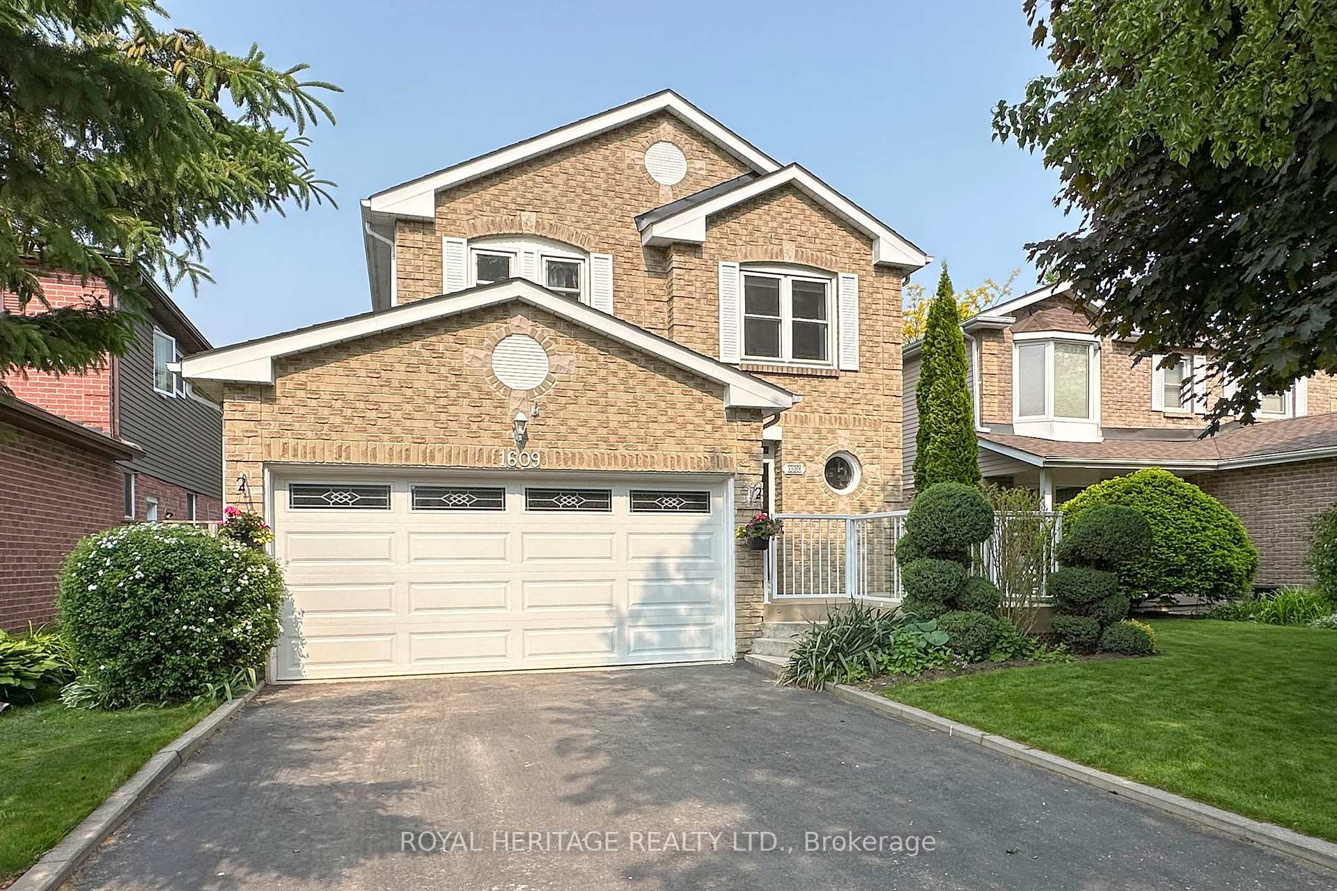 Photo 2 of 1609 Rawlings Drive, Pickering, Liverpool — HOMEH