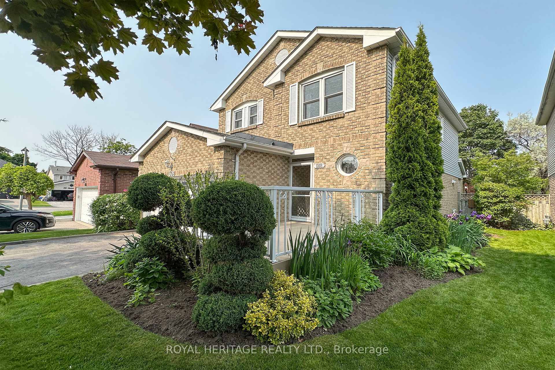 Photo 3 of 1609 Rawlings Drive, Pickering, Liverpool — HOMEH