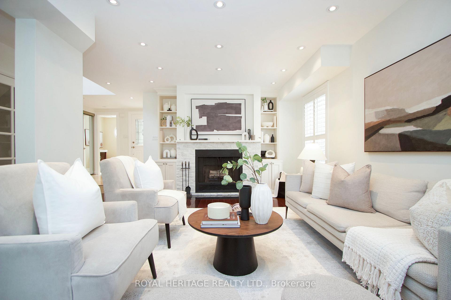 Photo 10 of 1609 Rawlings Drive, Pickering, Liverpool — HOMEH