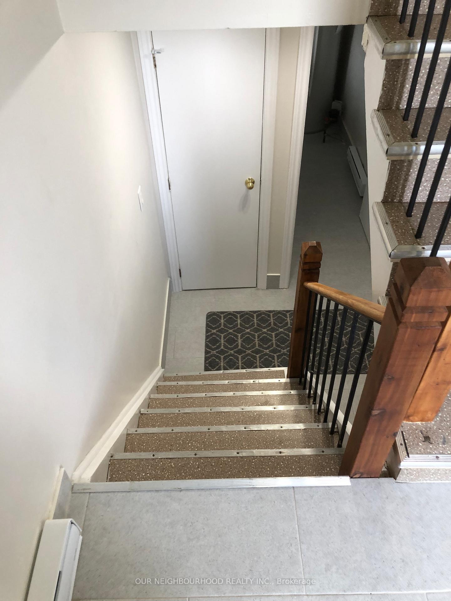 Photo 3 of Unit B, 212 Taunton Road, Oshawa, Samac — HOMEH