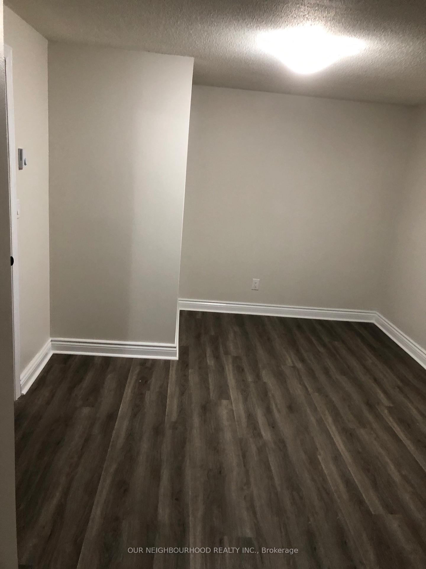 Photo 8 of Unit B, 212 Taunton Road, Oshawa, Samac — HOMEH