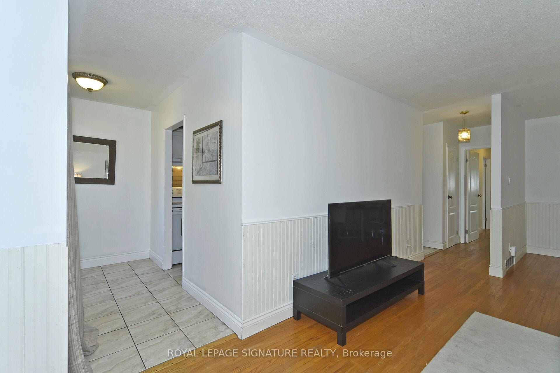 Photo 8 of 845 Breda Avenue, Pickering, West Shore — HOMEH