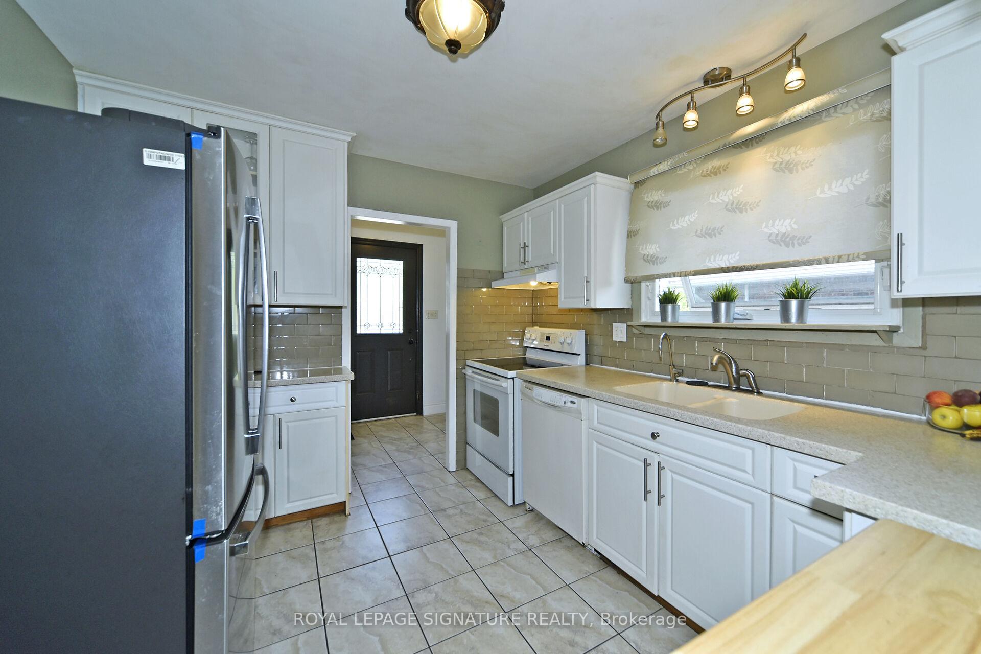 Photo 20 of 845 Breda Avenue, Pickering, West Shore — HOMEH