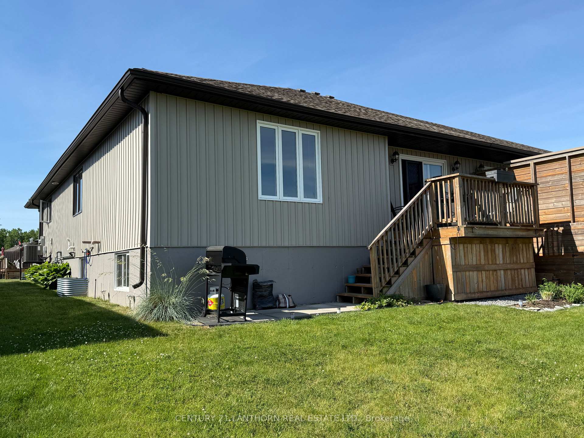 Photo 15 of 79 Conger Drive, Prince Edward County, Wellington Ward — HOMEH