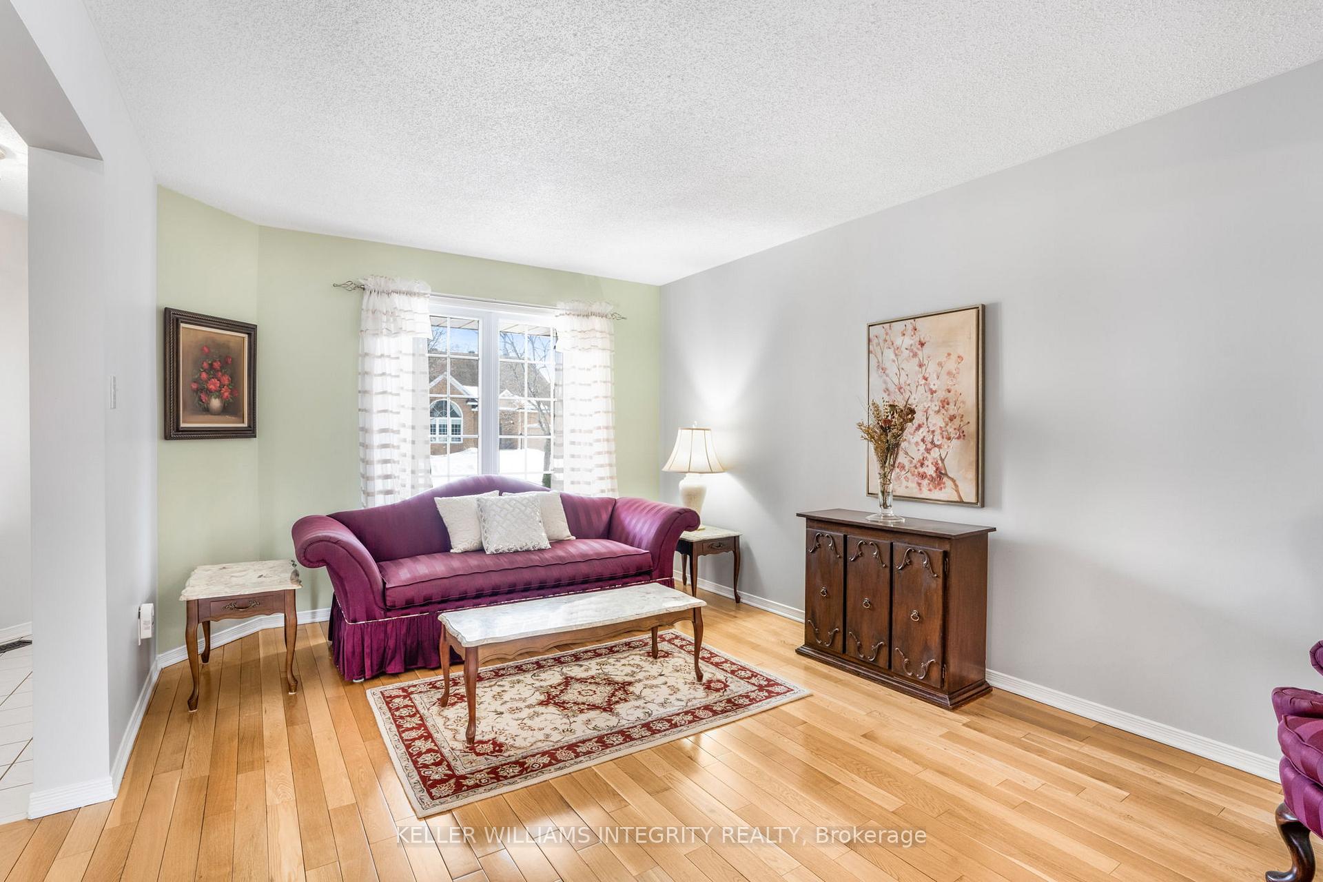 Photo 5 of 849 Beauregard Crescent, Ottawa, Fallingbrook/Ridgemount — HOMEH