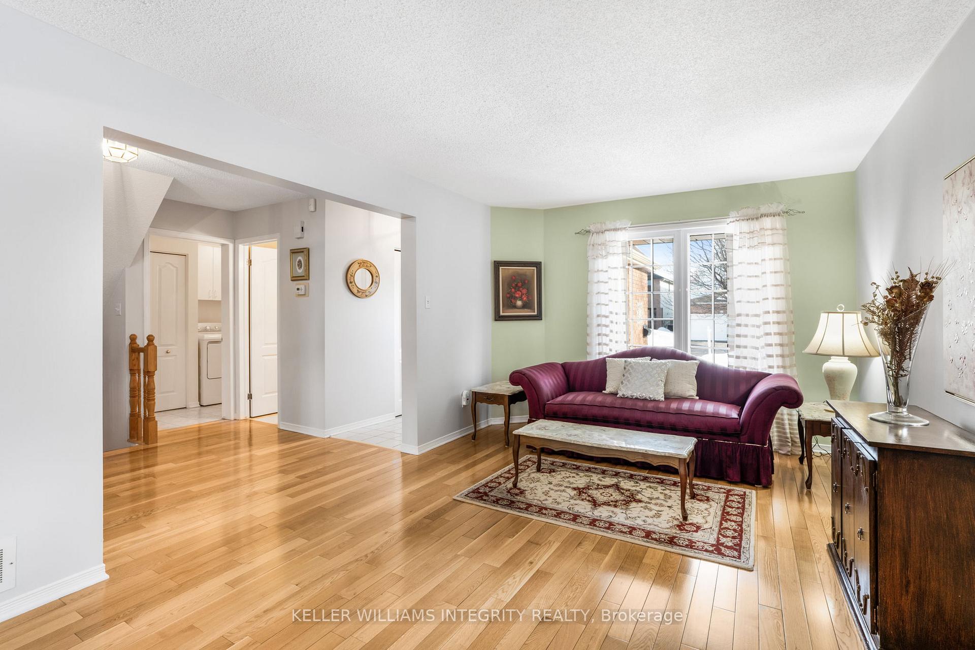 Photo 6 of 849 Beauregard Crescent, Ottawa, Fallingbrook/Ridgemount — HOMEH