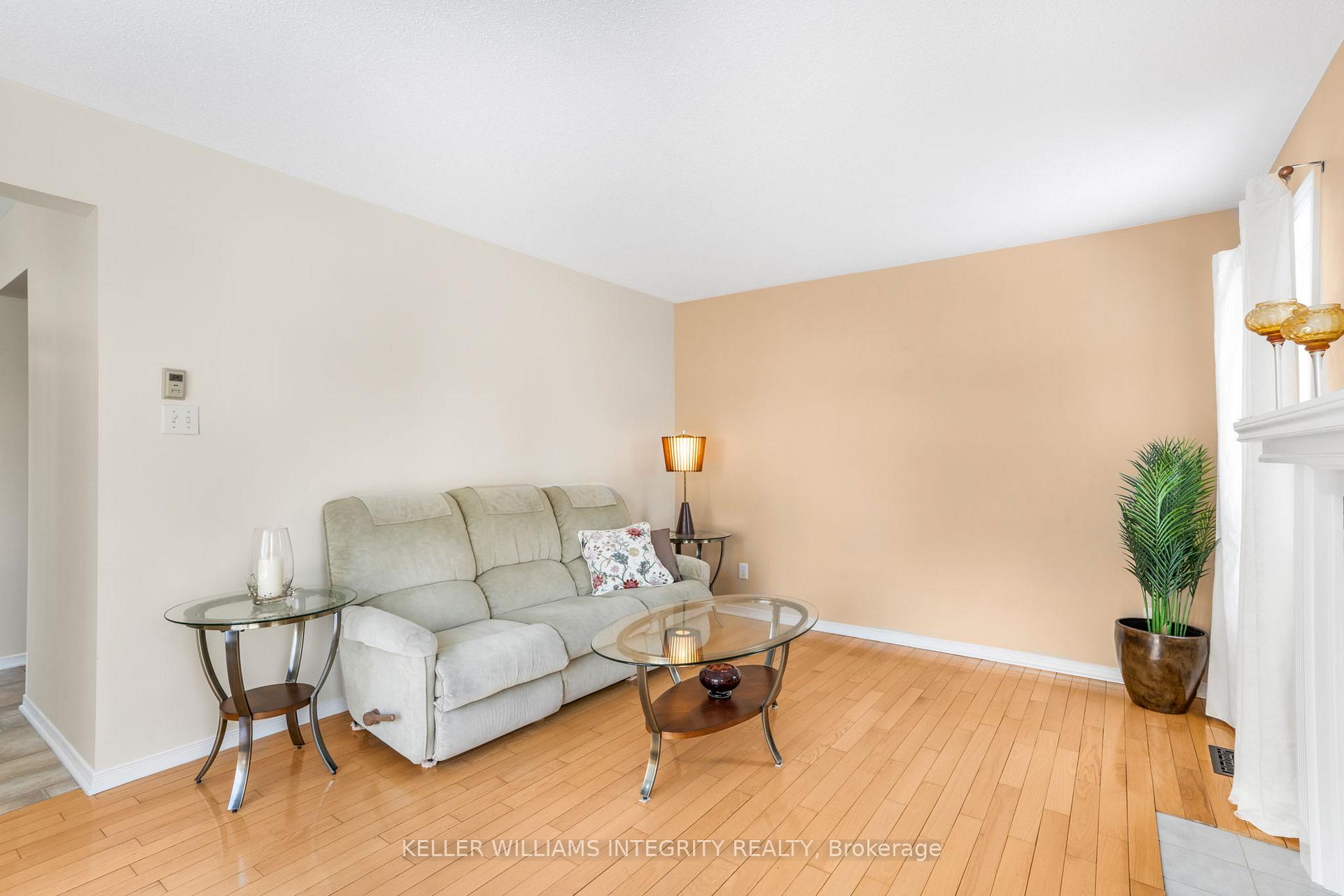 Photo 15 of 849 Beauregard Crescent, Ottawa, Fallingbrook/Ridgemount — HOMEH