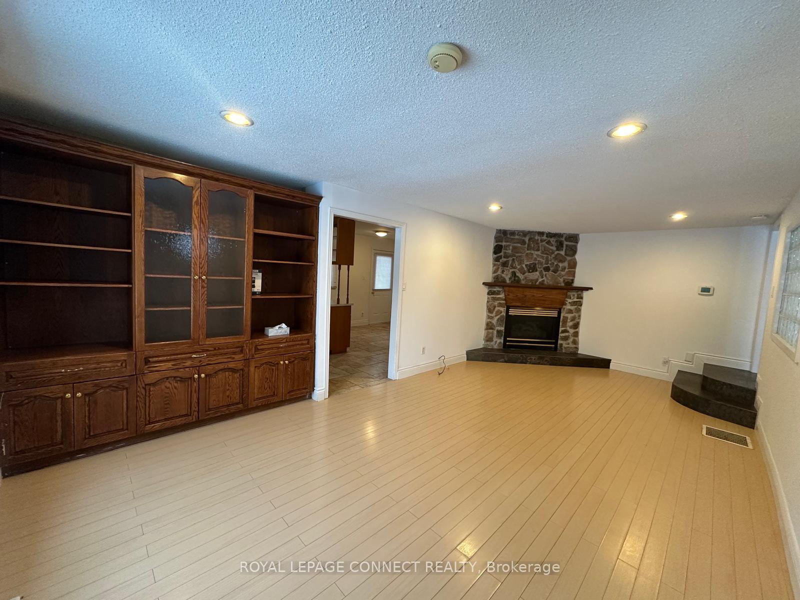 Photo 4 of 612 Marksbury Road, Pickering, West Shore — HOMEH