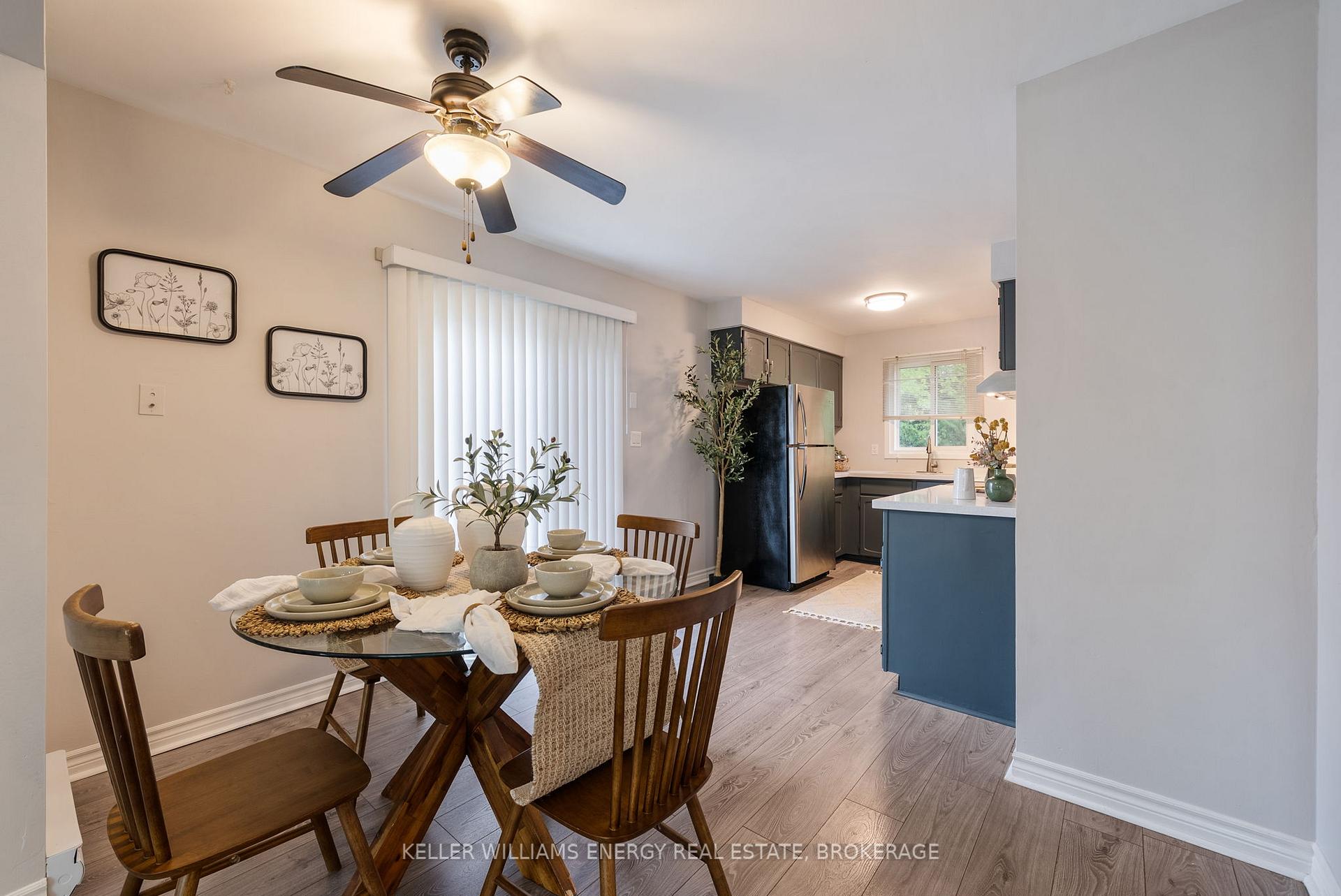 Photo 3 of 736 Cricklewood Drive, Oshawa, Pinecrest — HOMEH